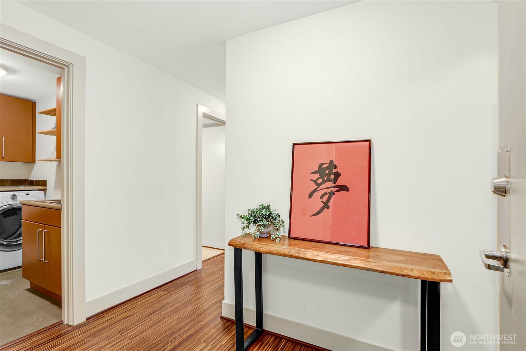 1550 Eastlake Avenue E Unit: 203