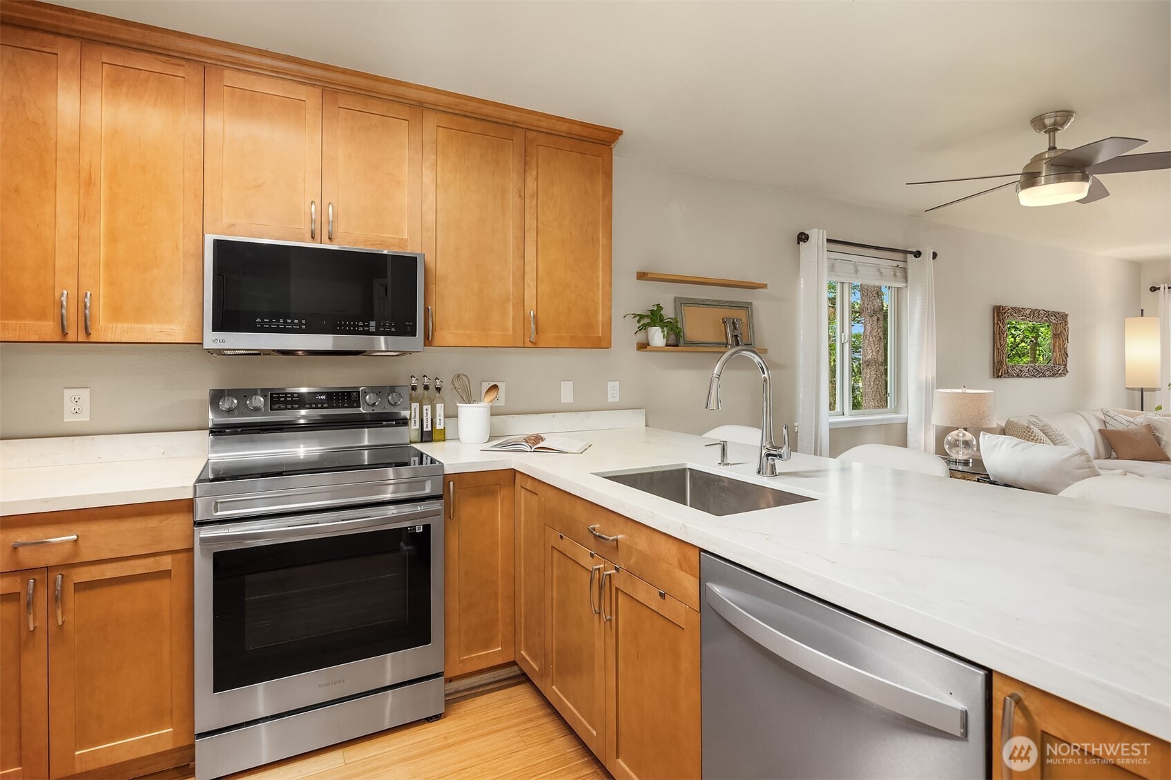 605 5th Street Unit: B 201
