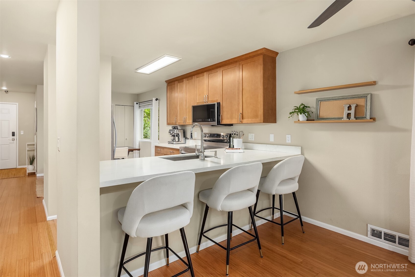 605 5th Street Unit: B 201