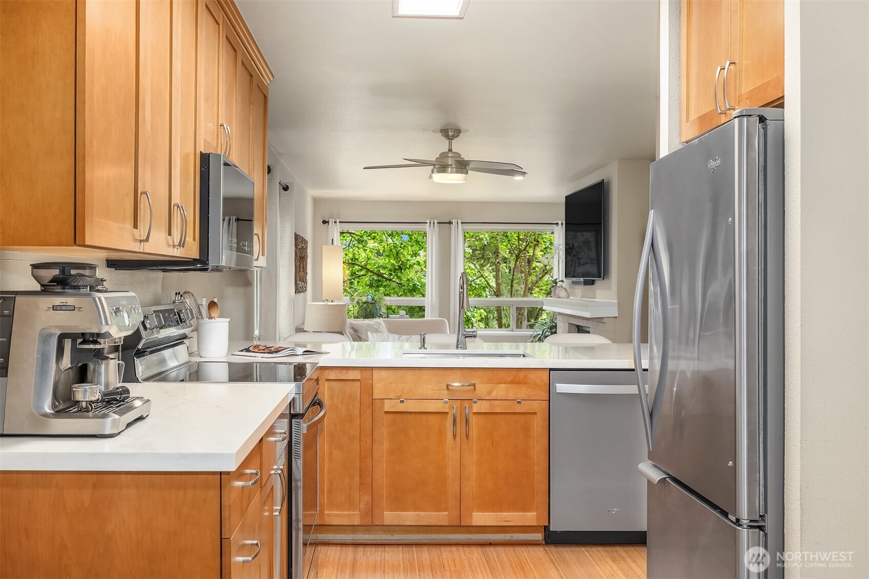 605 5th Street Unit: B 201