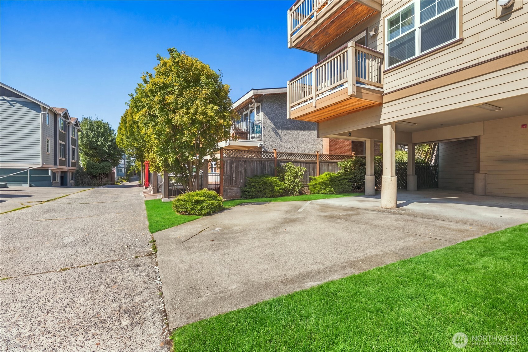 2433 NW 59th Street Unit: 301