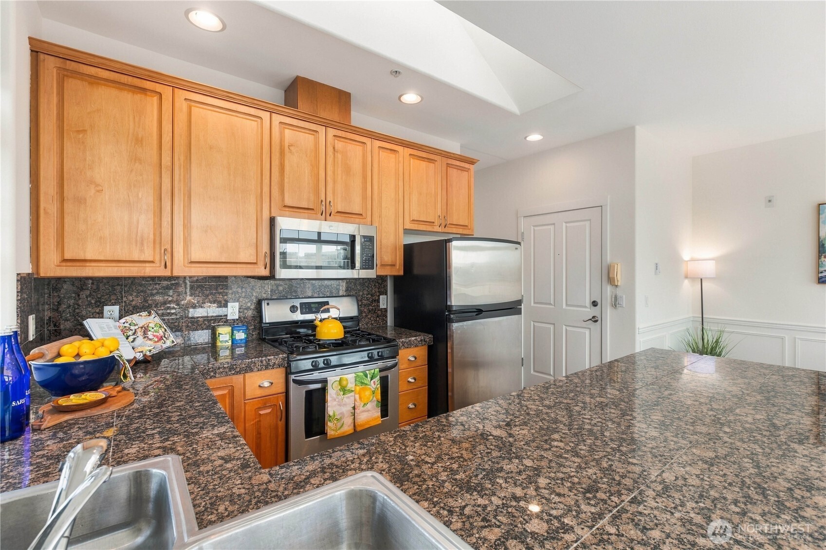 2433 NW 59th Street Unit: 301