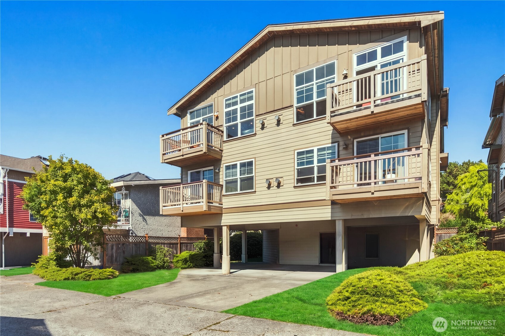 2433 NW 59th Street Unit: 301