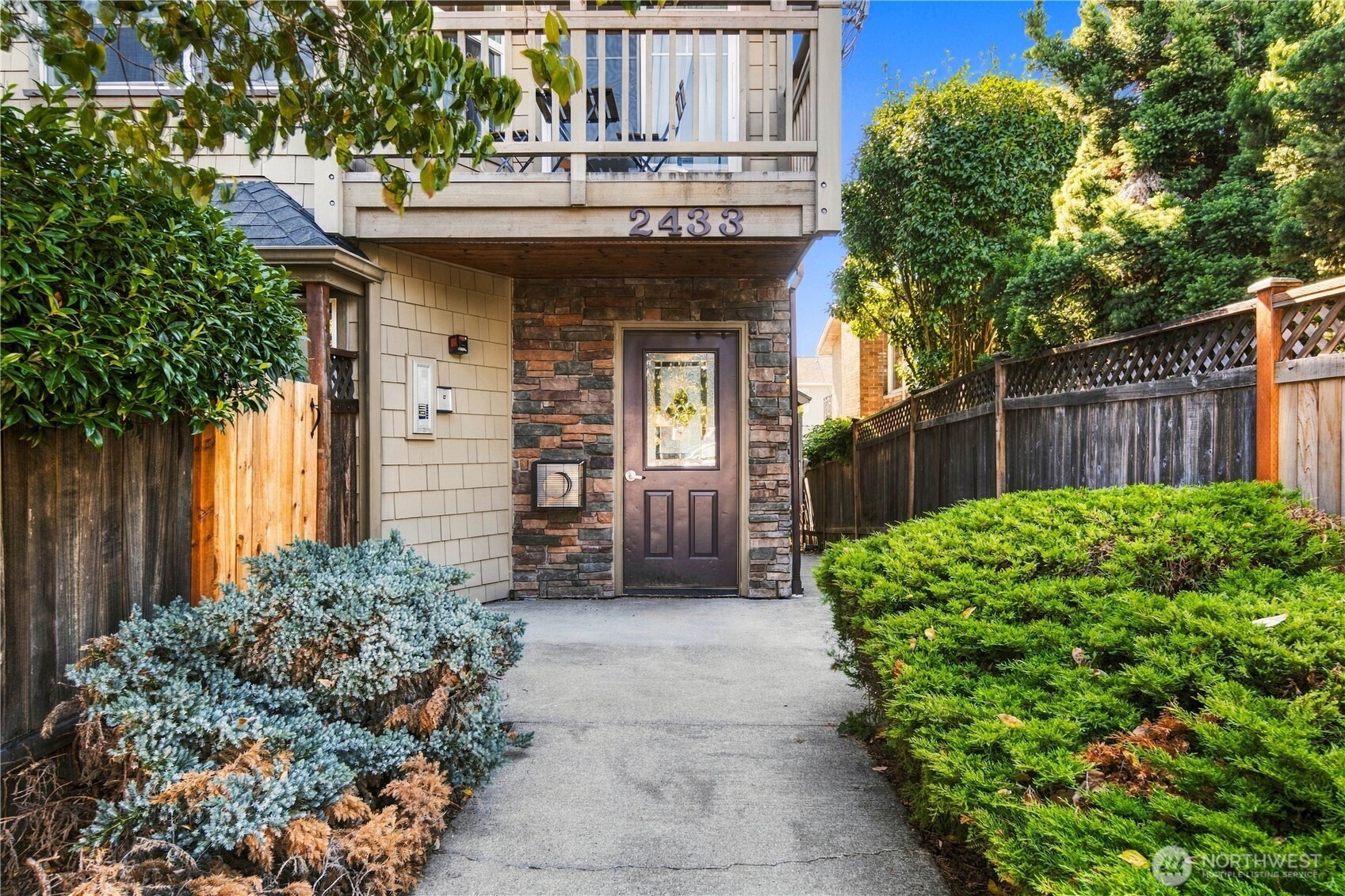 2433 NW 59th Street Unit: 301