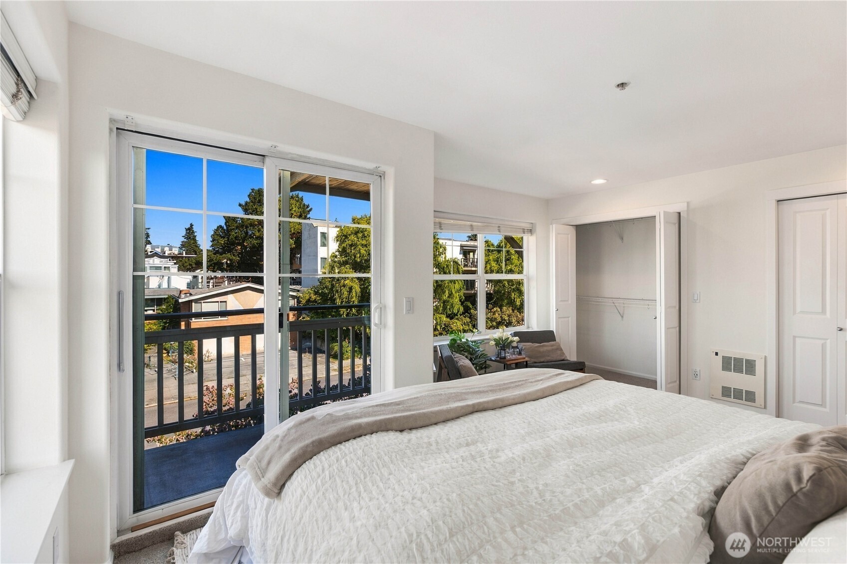 2433 NW 59th Street Unit: 301