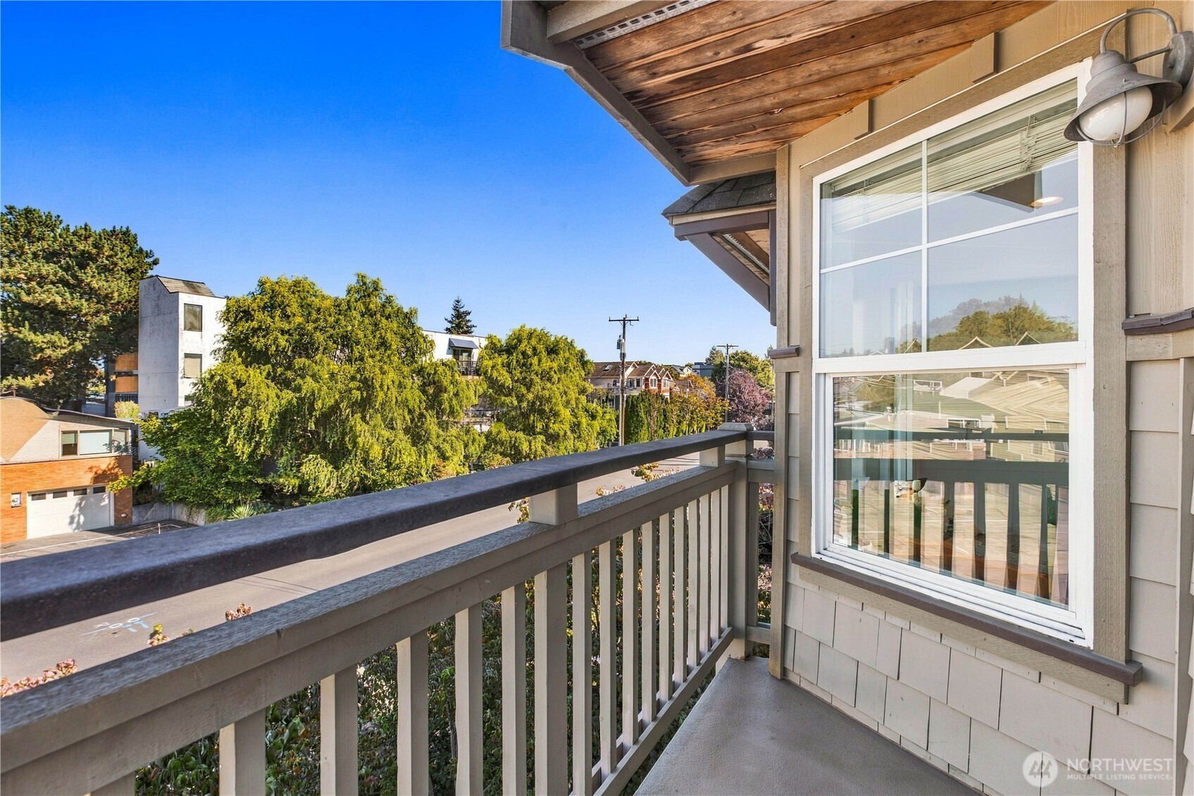 2433 NW 59th Street Unit: 301