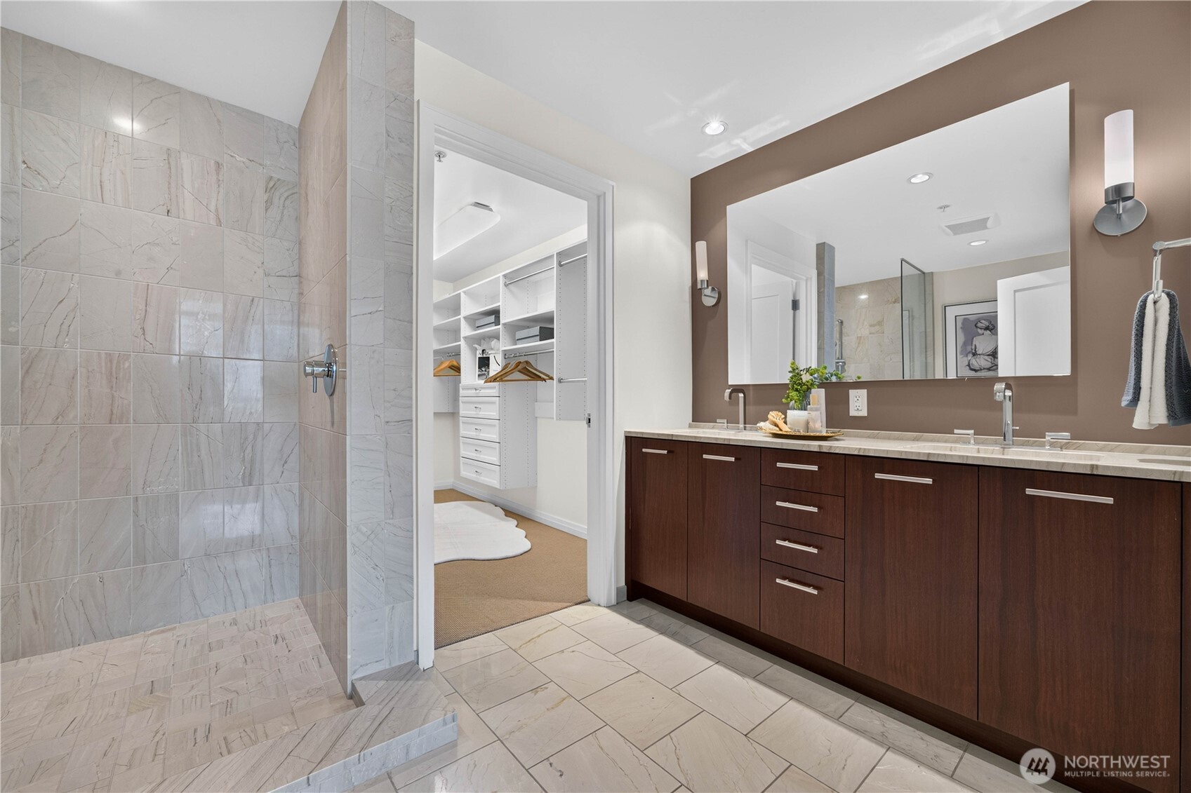 500 106th Avenue NE Unit: 2103