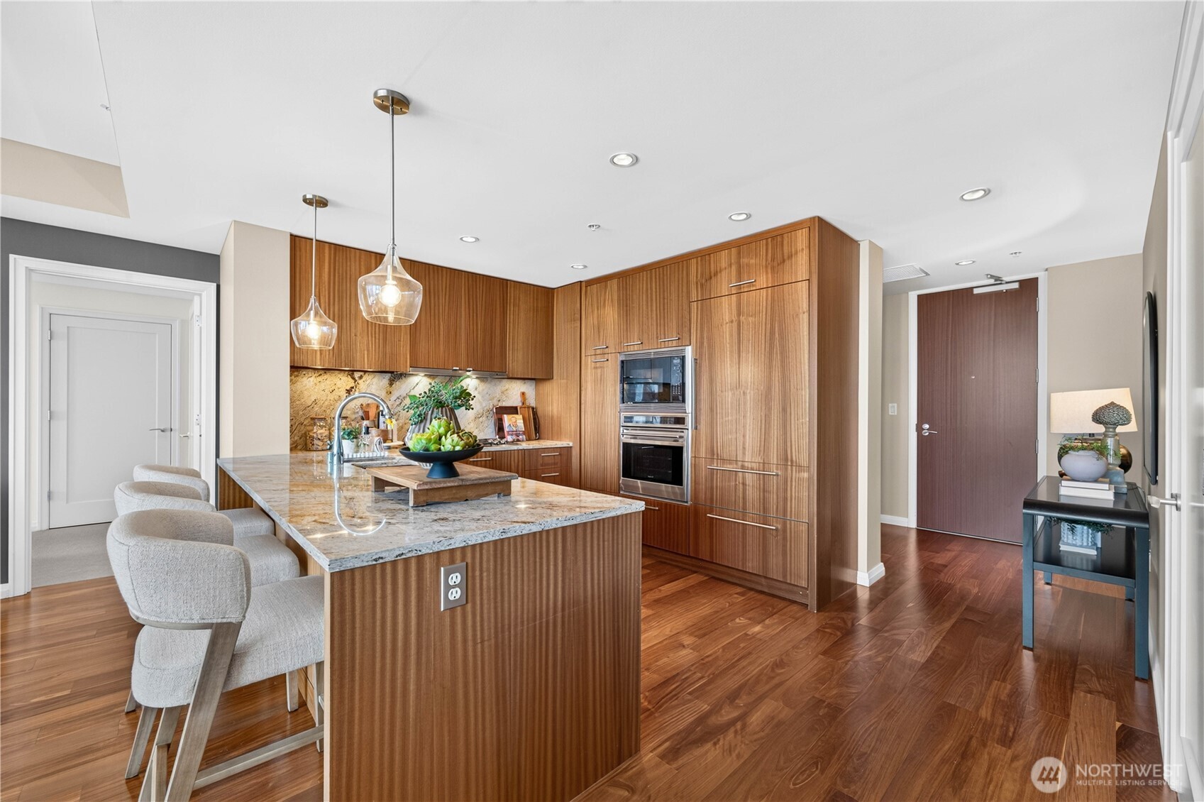 500 106th Avenue NE Unit: 2103