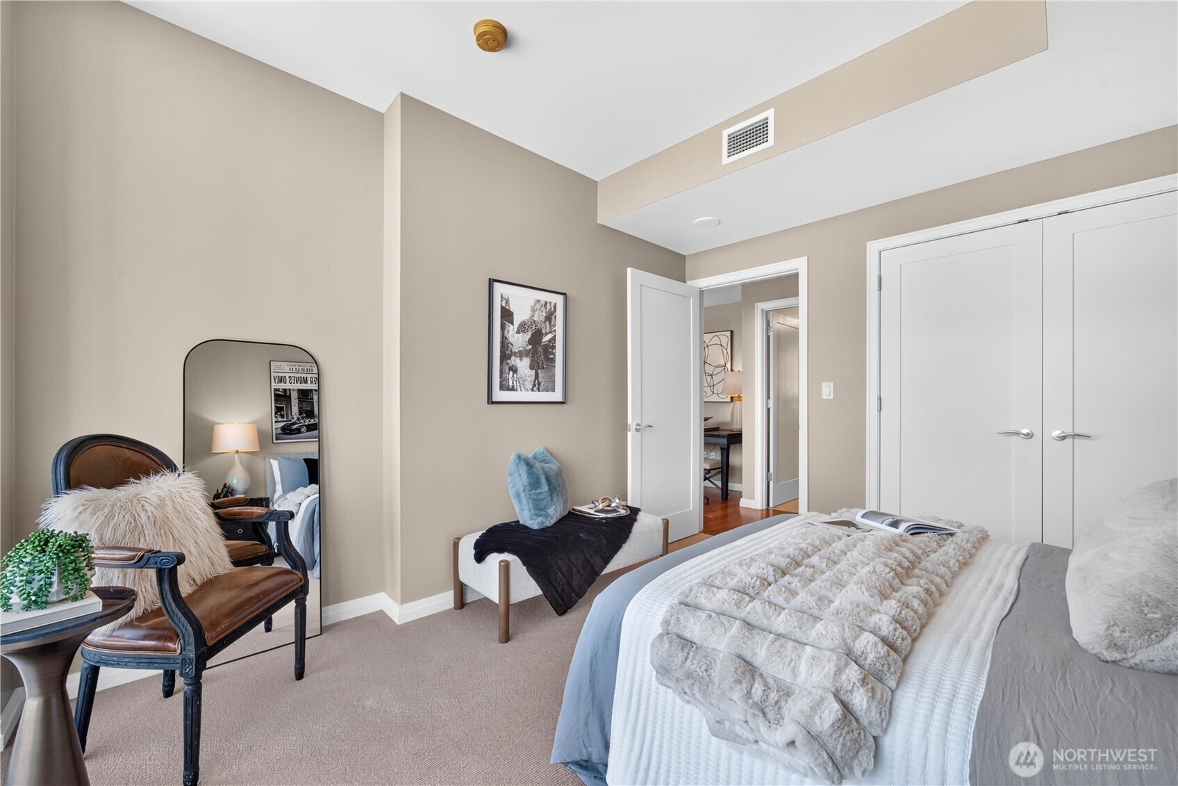 500 106th Avenue NE Unit: 2103