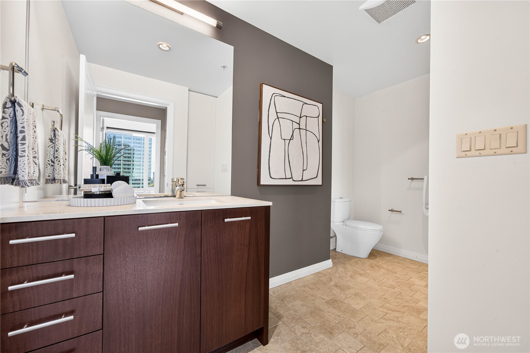 500 106th Avenue NE Unit: 2103