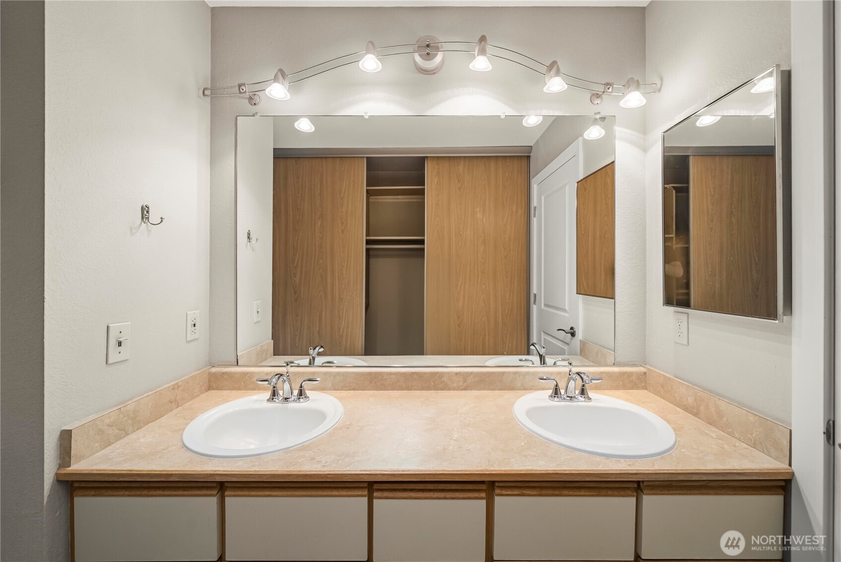 1300 Bellevue Way NE Unit: 2