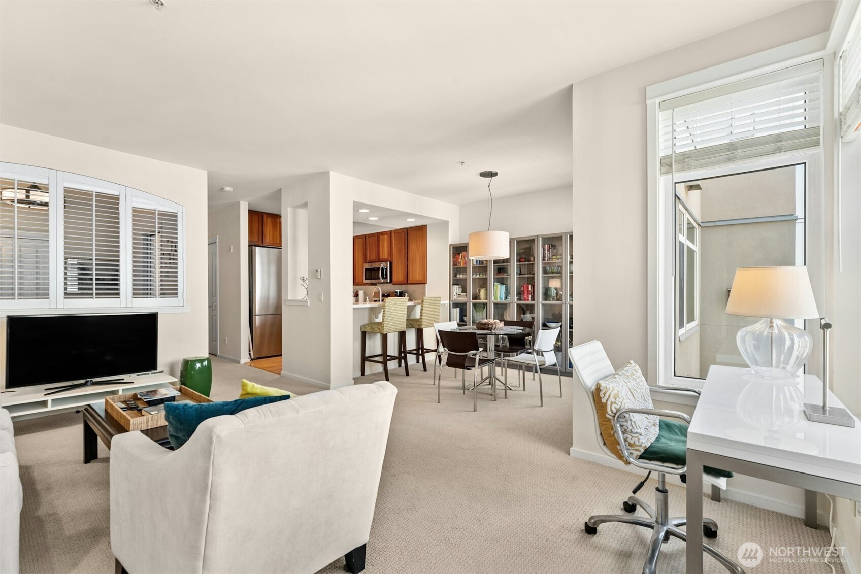 1900 Alaskan Way Unit: 410