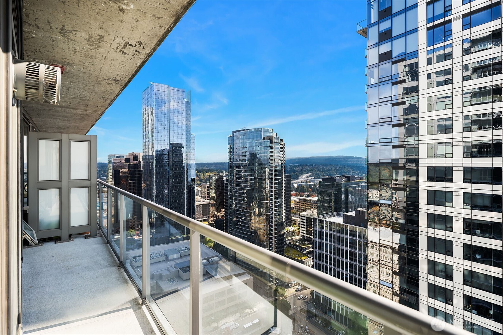 650 Bellevue Way NE Unit: 3303