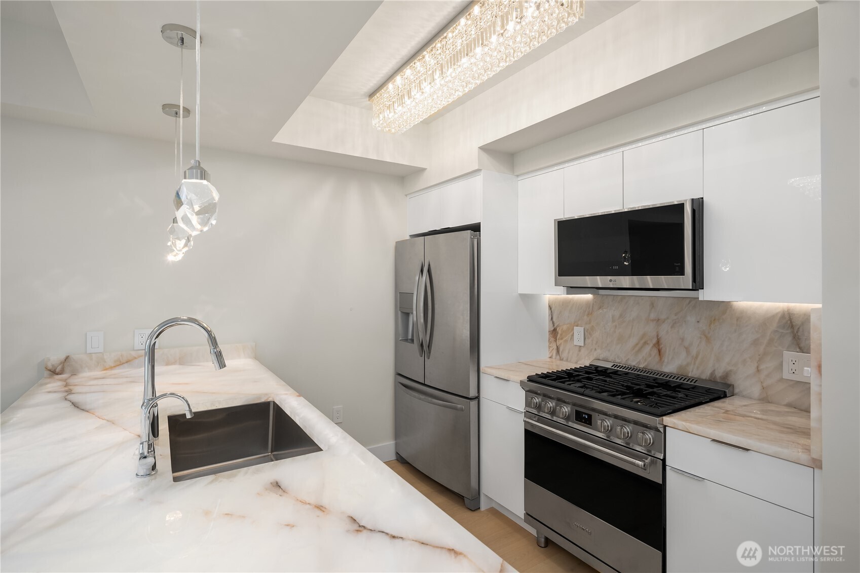 650 Bellevue Way NE Unit: 3303