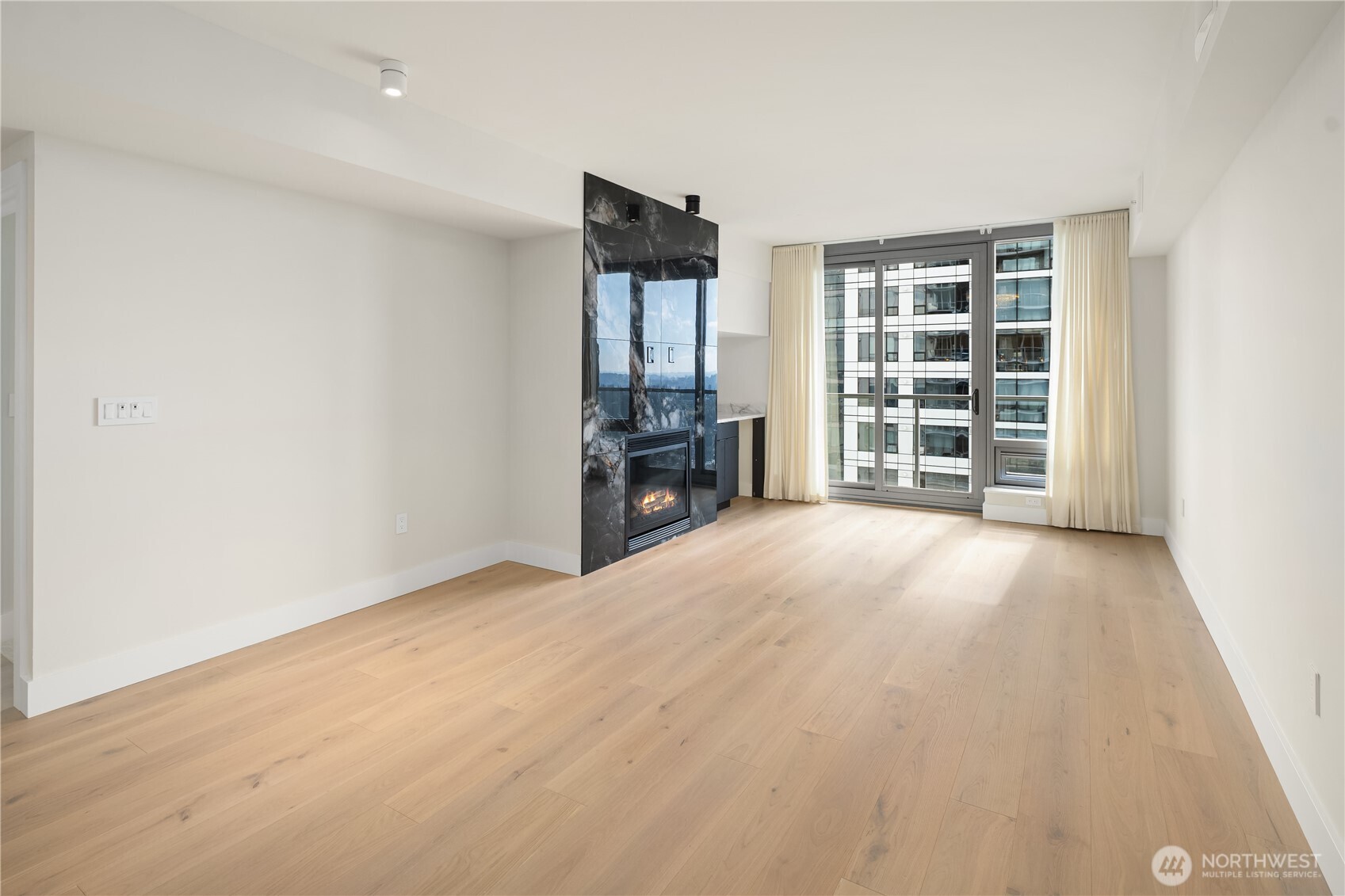 650 Bellevue Way NE Unit: 3303