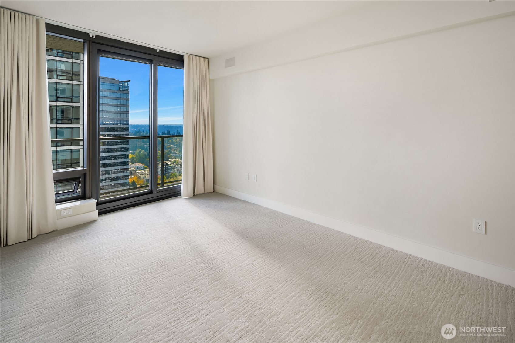650 Bellevue Way NE Unit: 3303