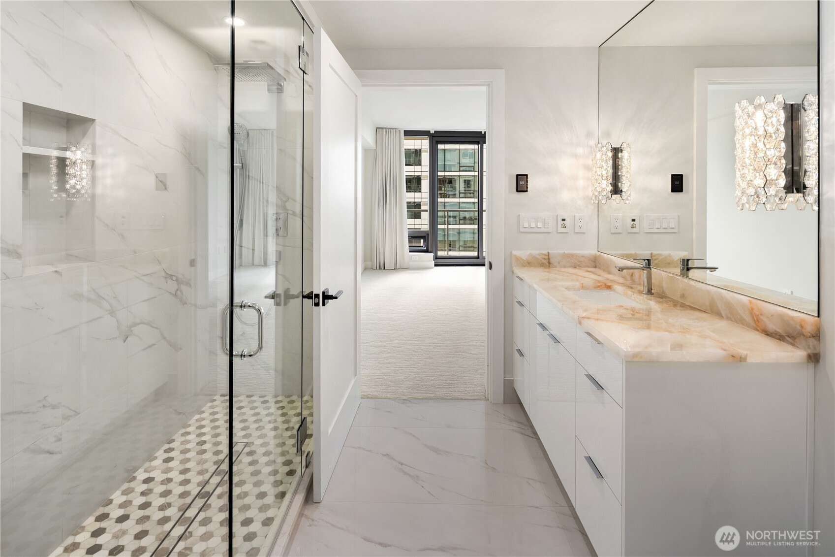 650 Bellevue Way NE Unit: 3303
