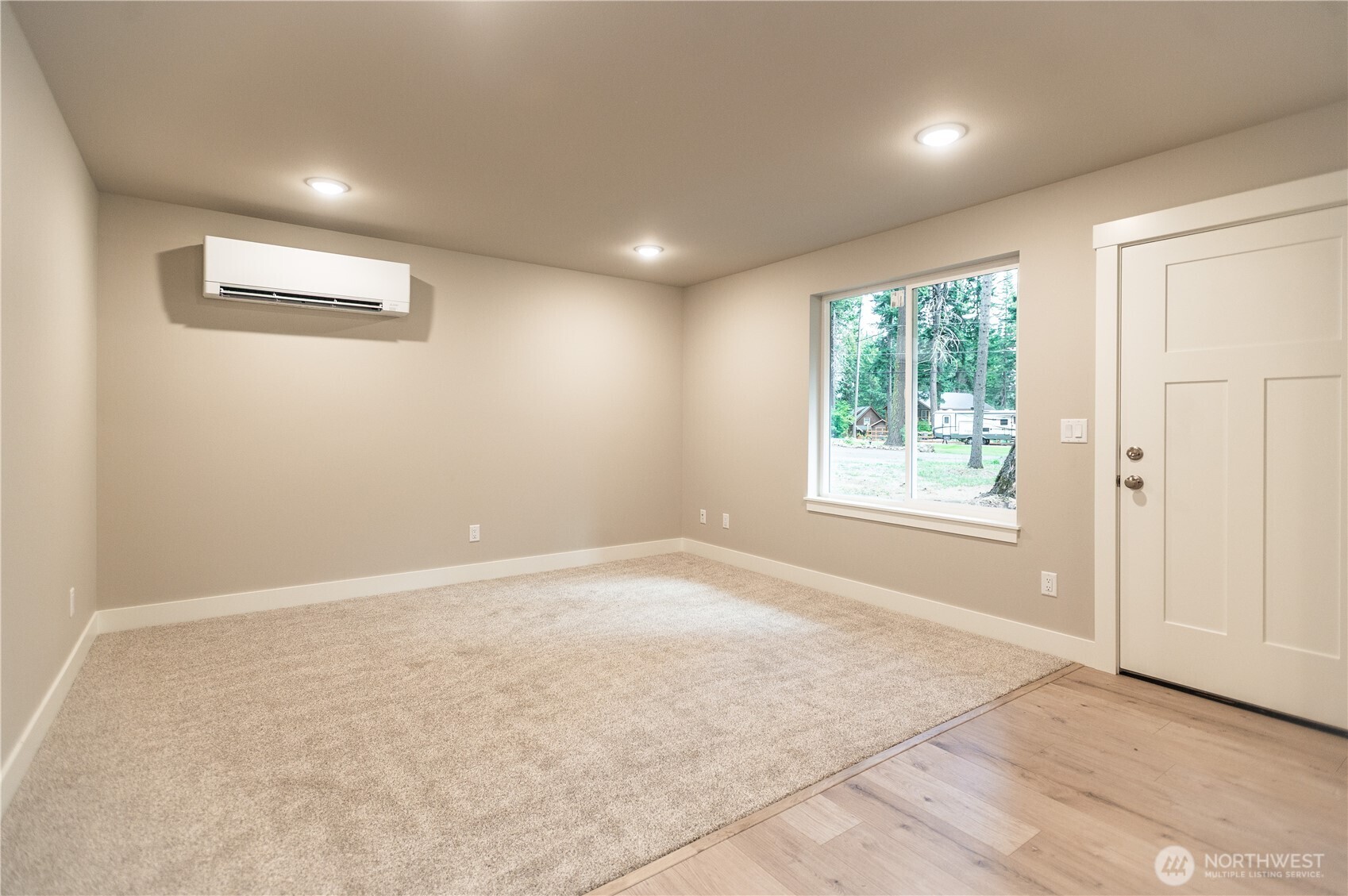 1131 Oakmont Drive