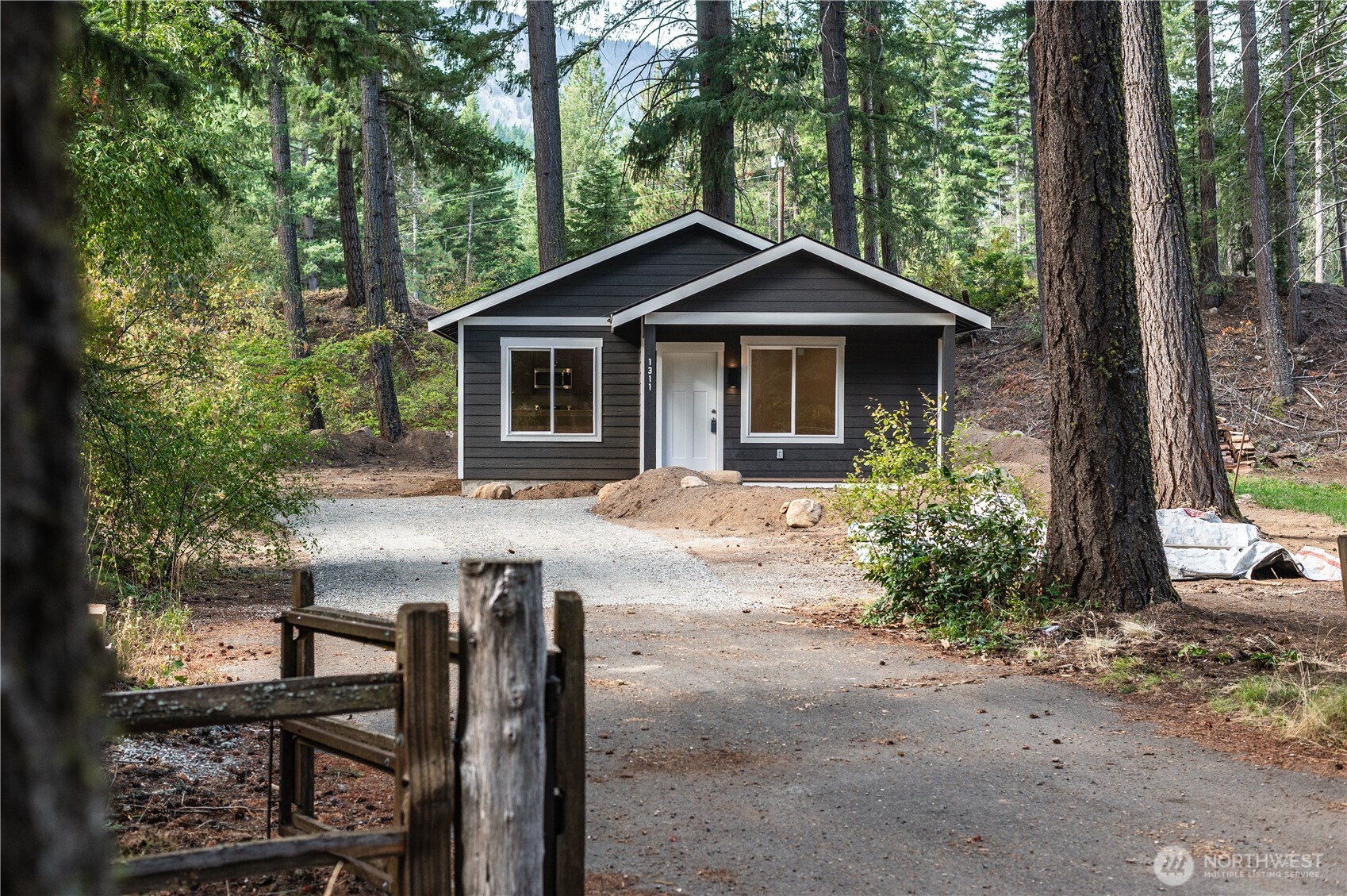 1131 Oakmont Drive
