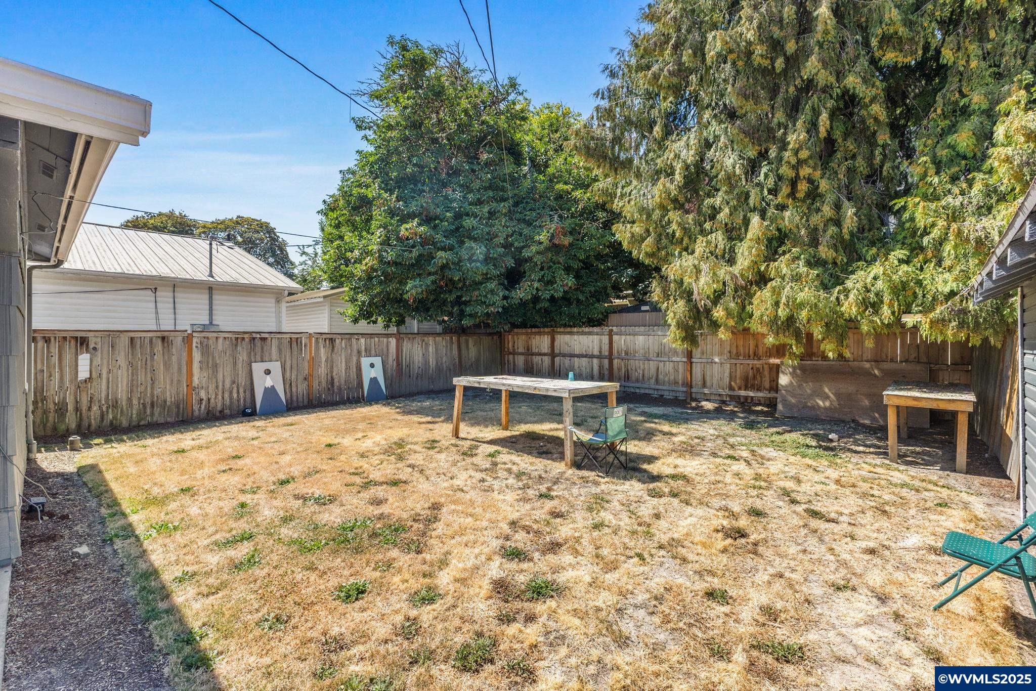 216 NW 13th St
