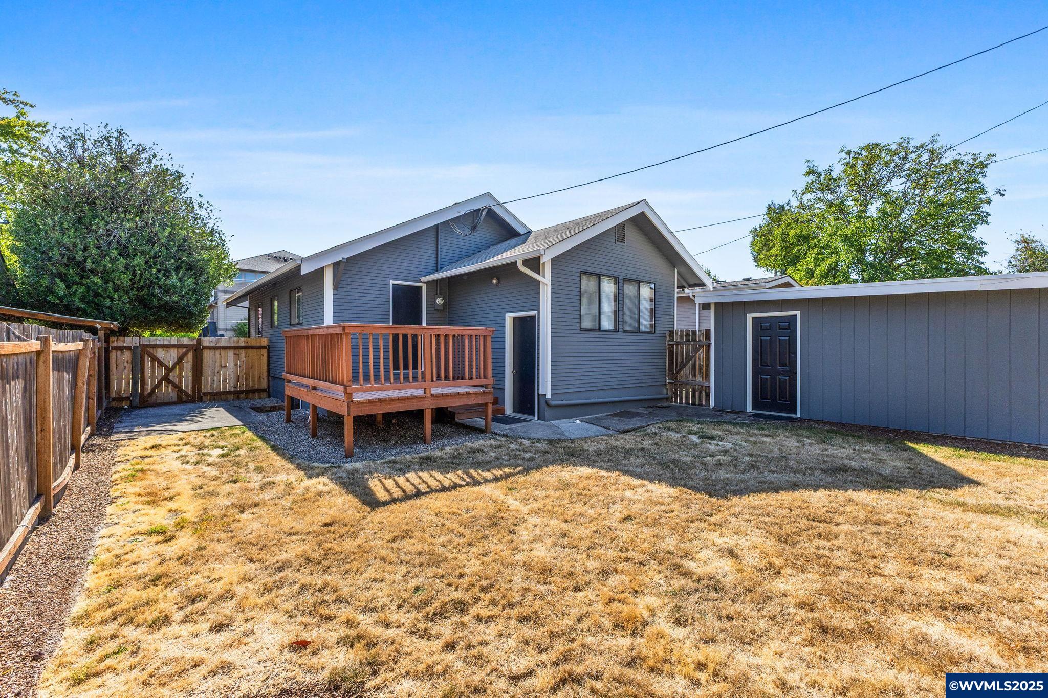 620 NW 19th St