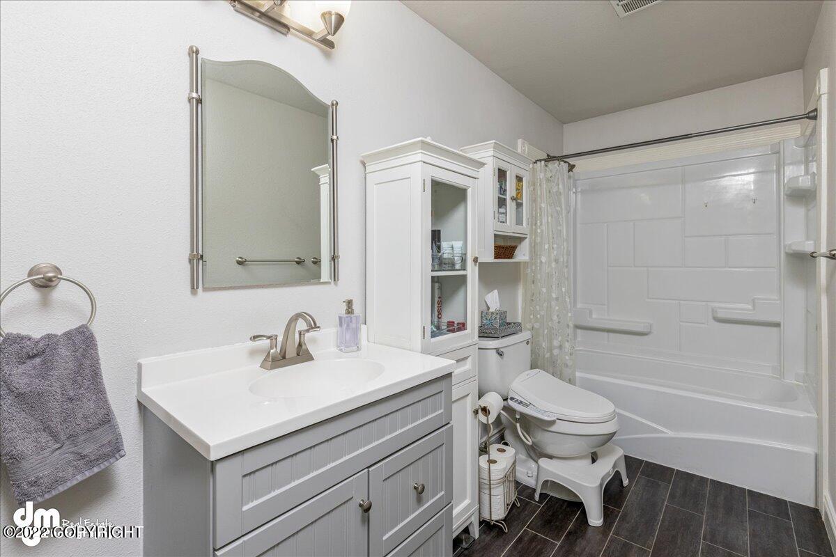 1805 Cindylee Lane