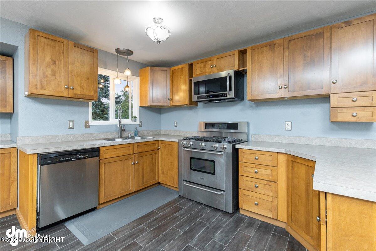 1805 Cindylee Lane