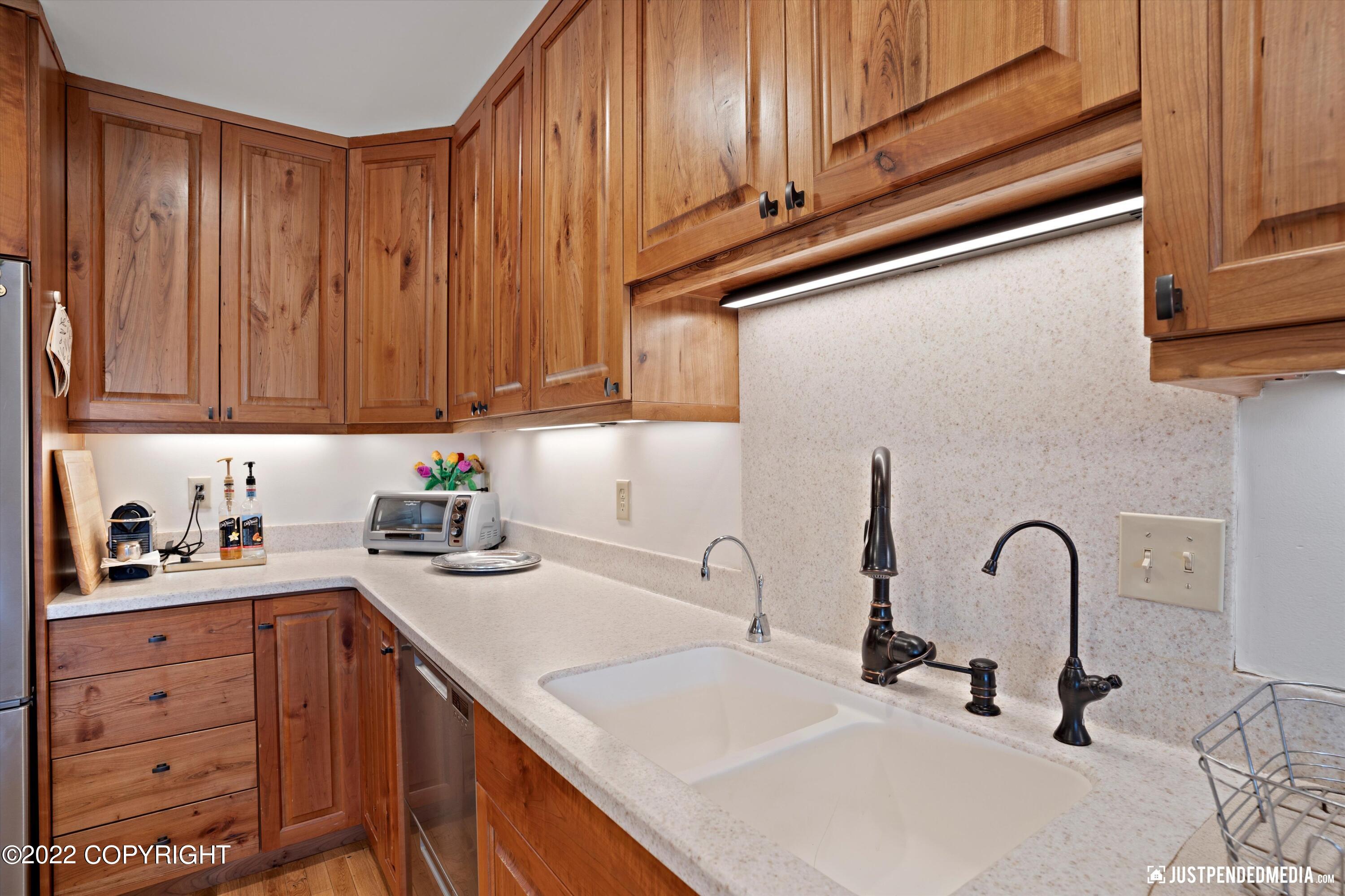 7823 Highlander Drive