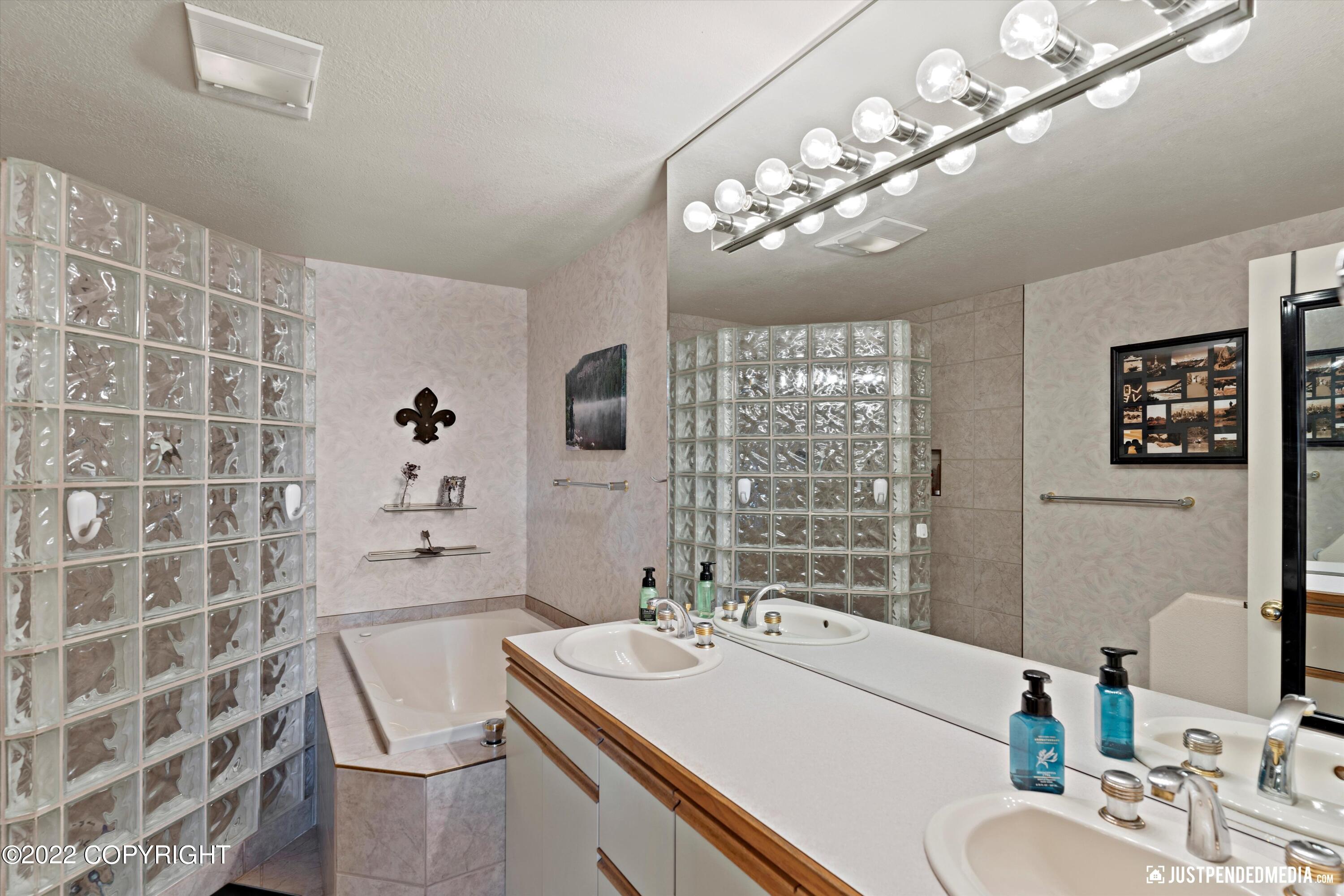 7823 Highlander Drive