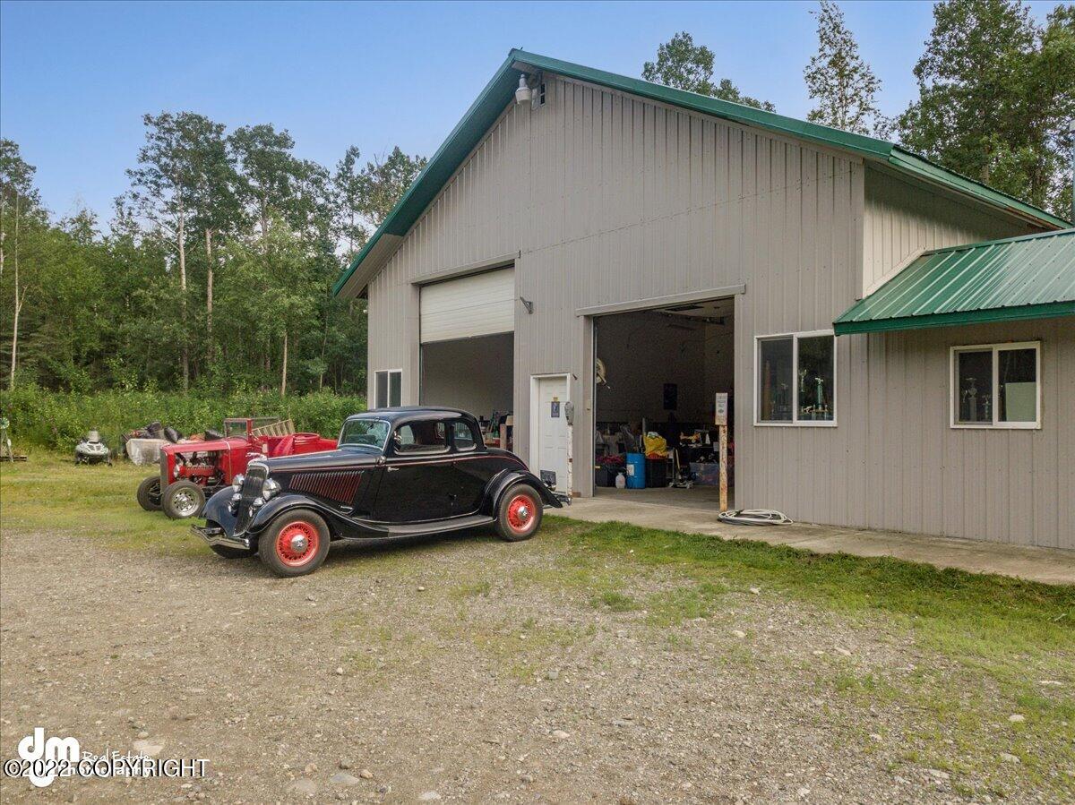 1611 W Clydesdale Drive