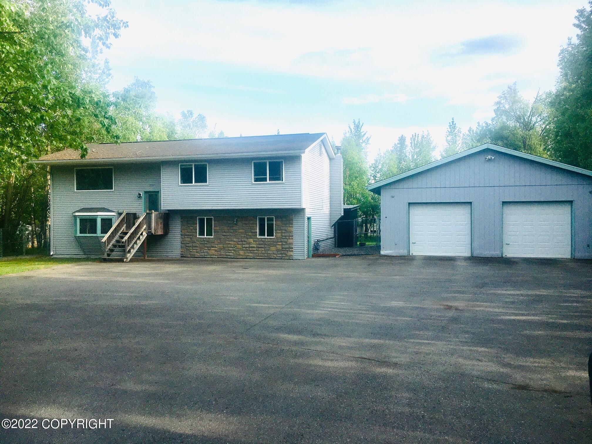 3332 E Tamarak Avenue