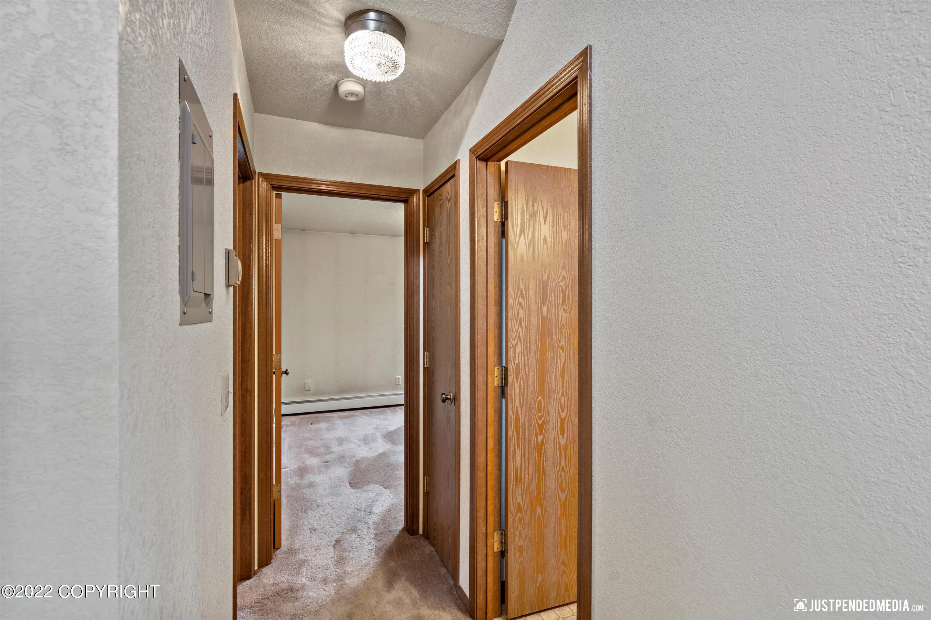 5850 Jennifer Circle
