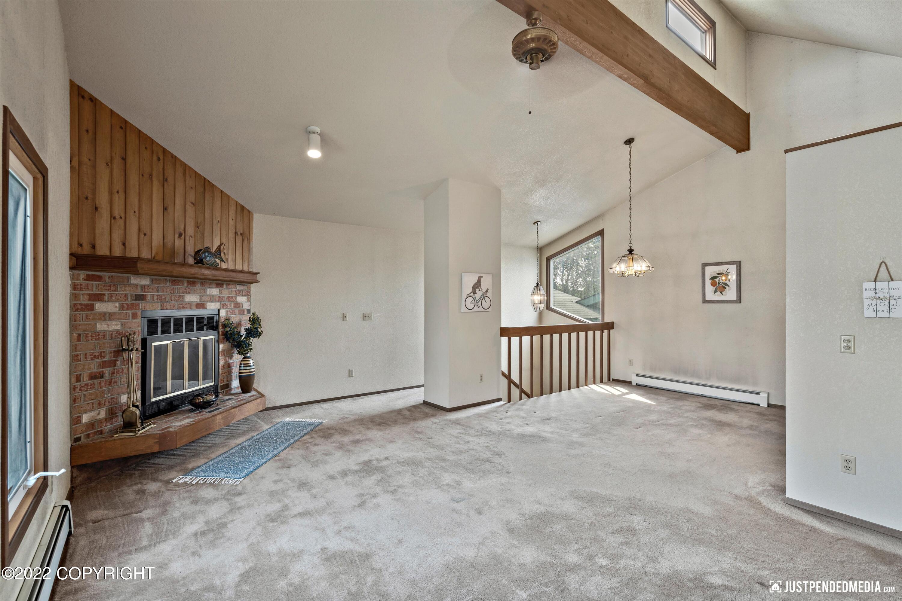 5850 Jennifer Circle