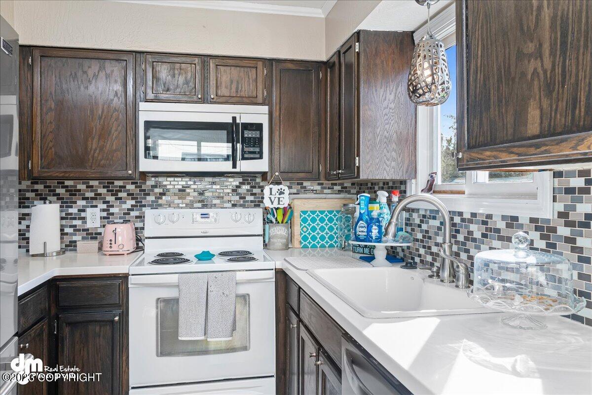6340 Newt Drive