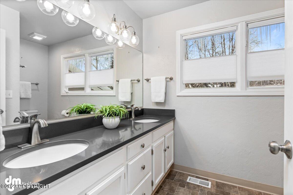 17450 Toakoana Drive