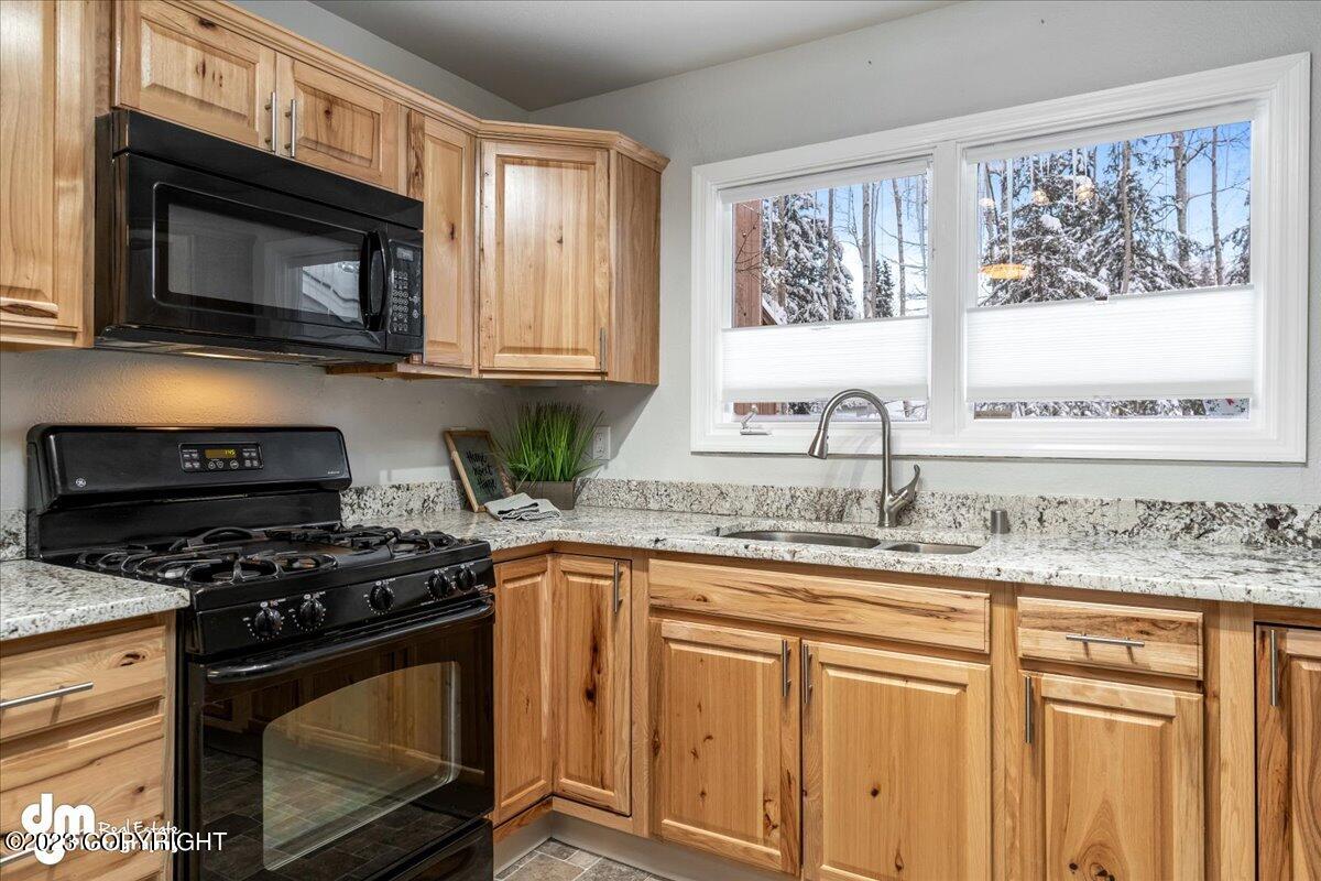 17450 Toakoana Drive