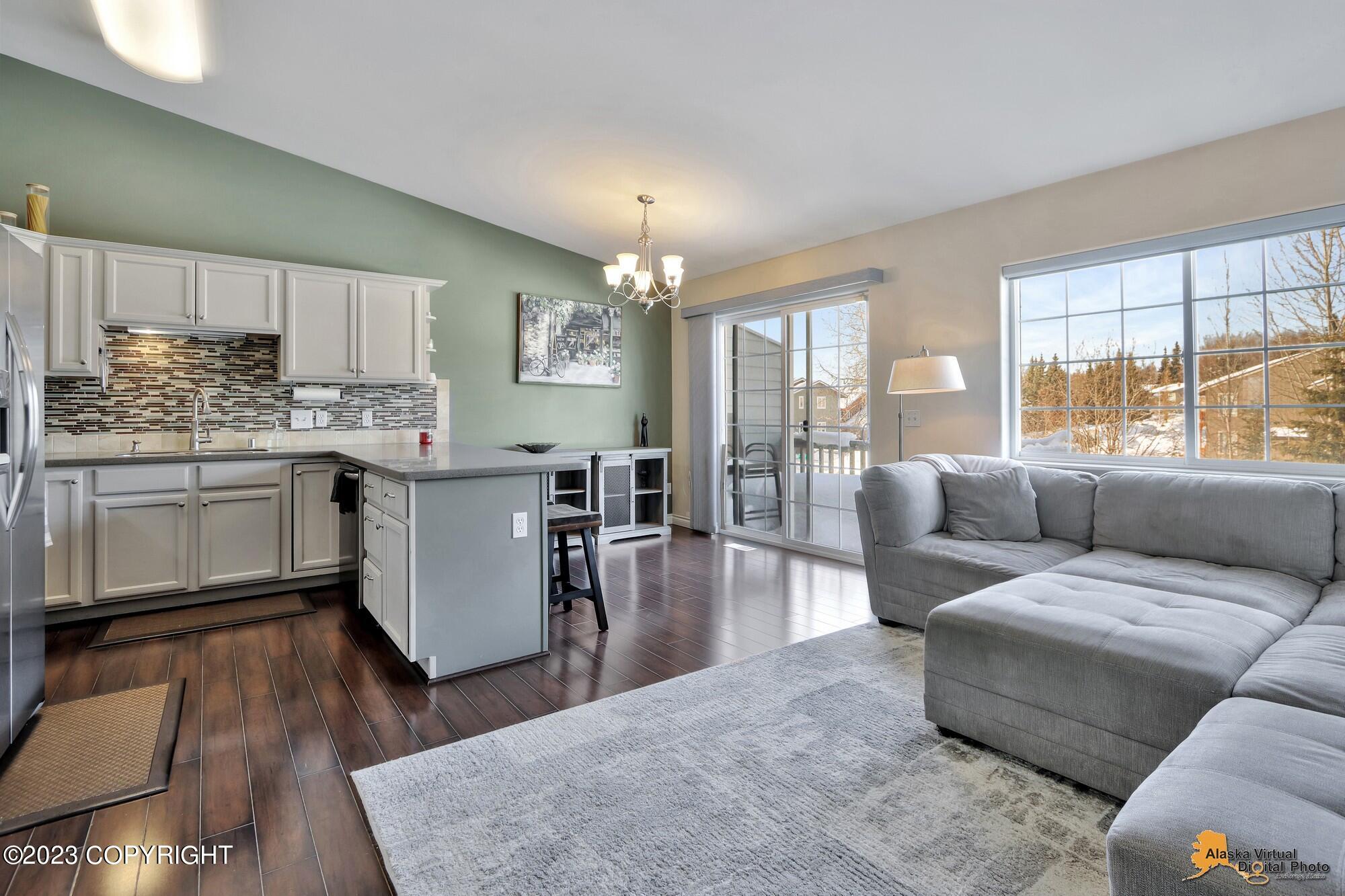 9329 Commons Place Unit: #28