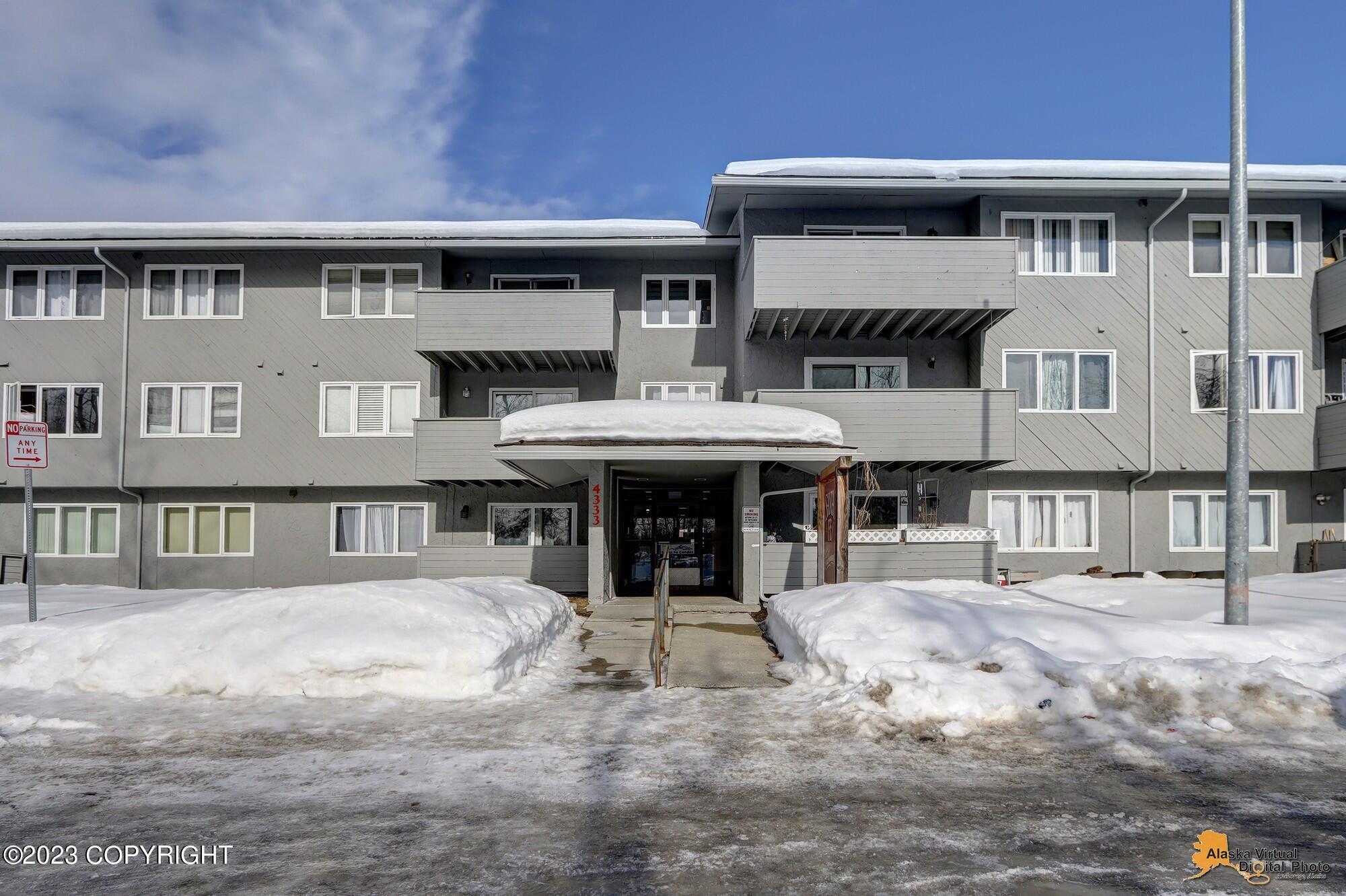 4333 San Ernesto Avenue Unit: #W303