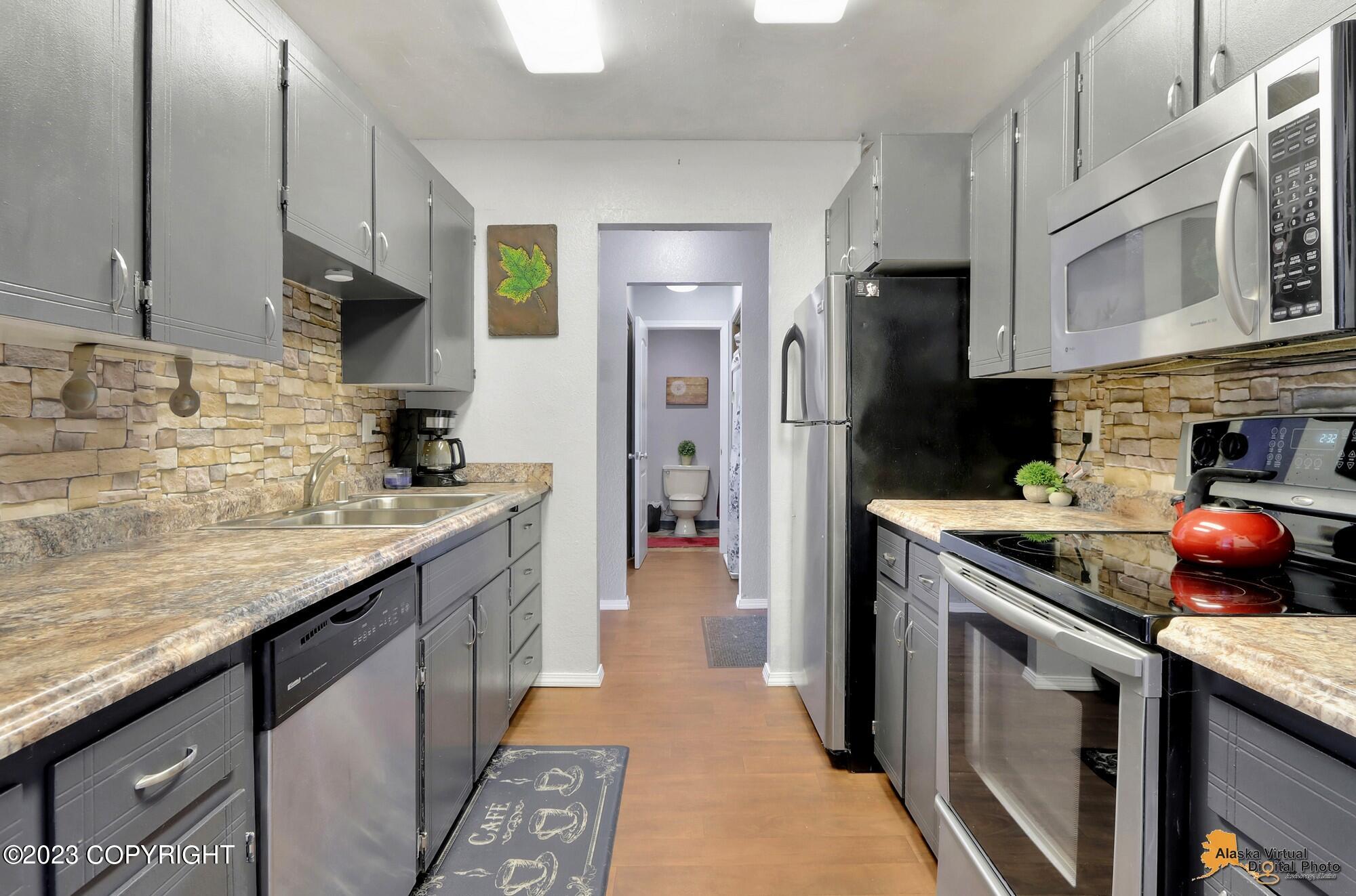 4333 San Ernesto Avenue Unit: #W303