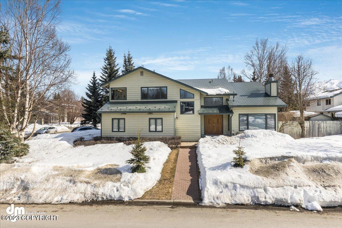 2561 Banbury Drive
