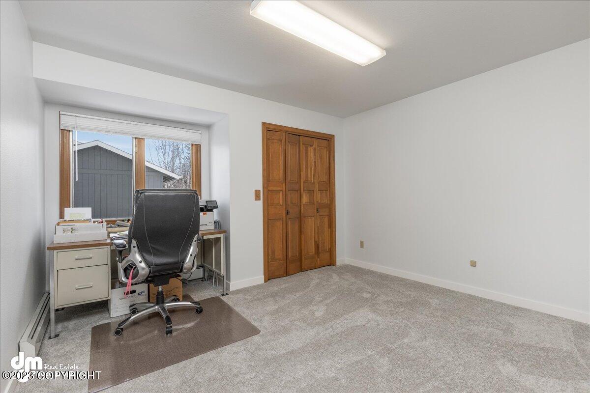 2561 Banbury Drive