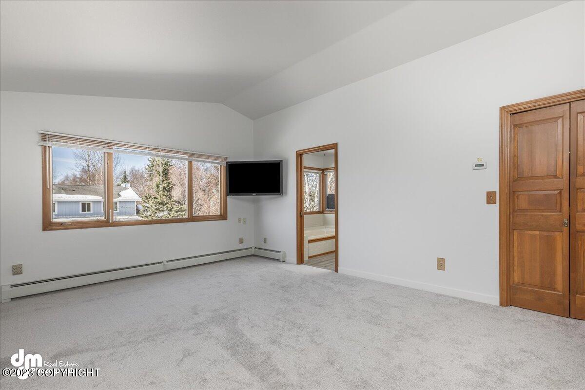 2561 Banbury Drive