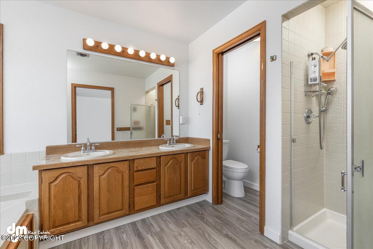 2561 Banbury Drive