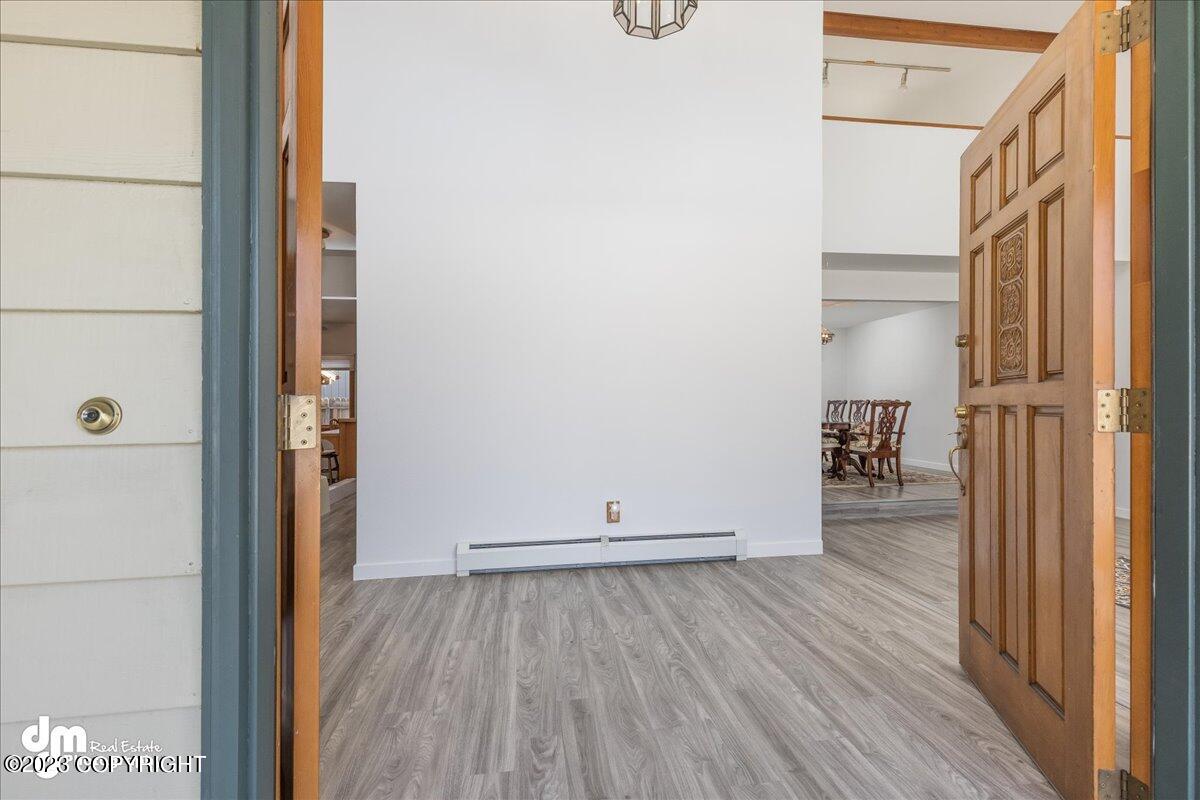 2561 Banbury Drive