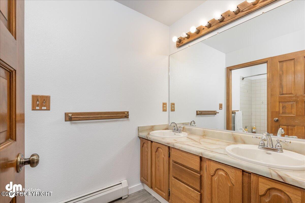 2561 Banbury Drive