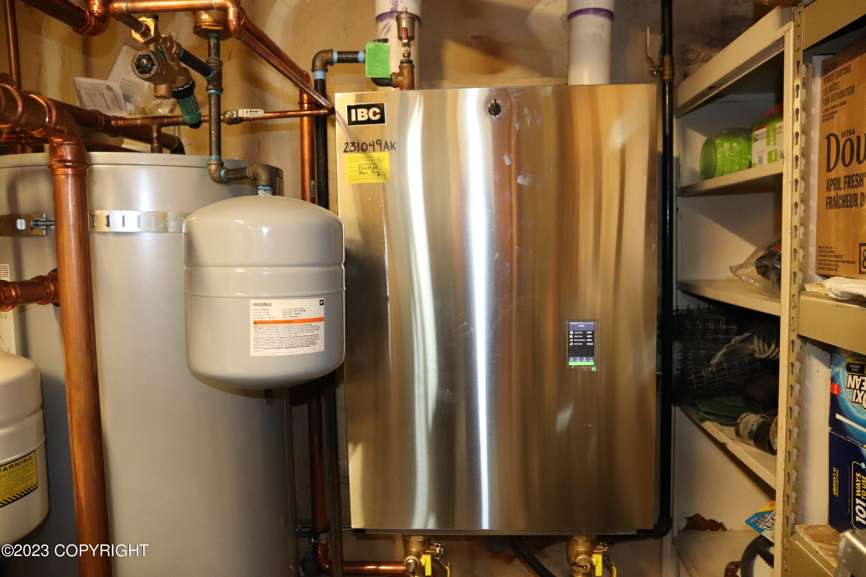 750 W Dimond Boulevard Unit: #120