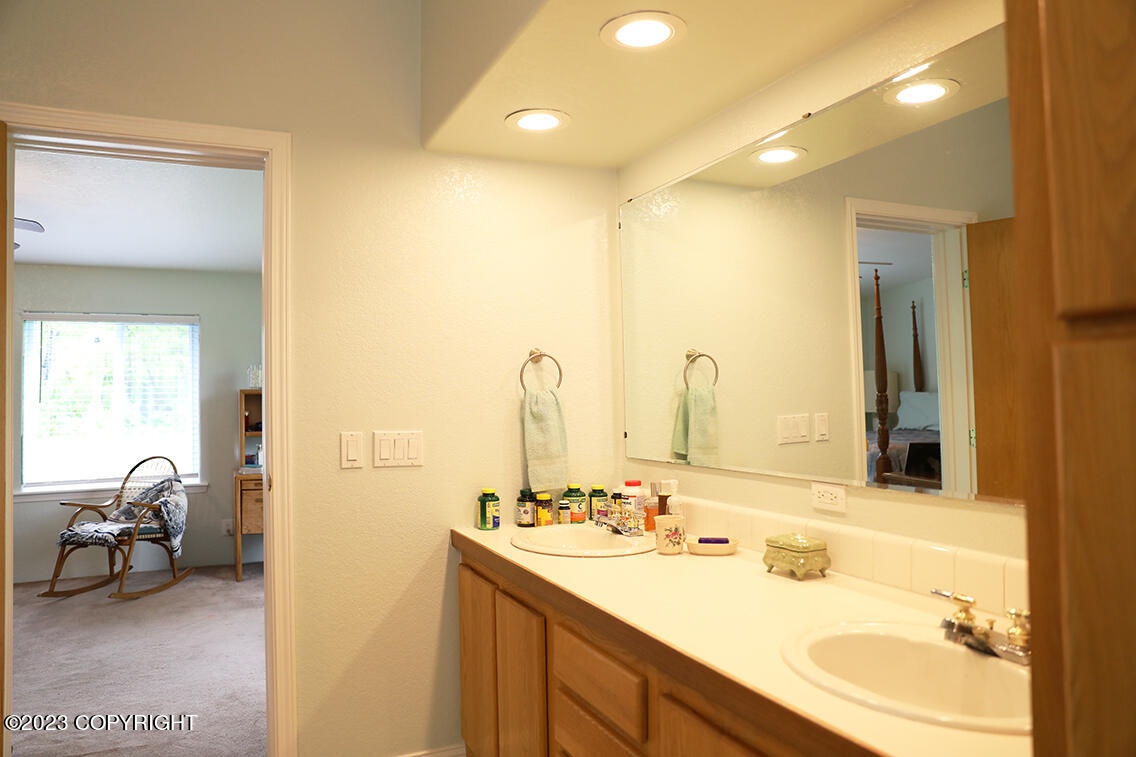 16000 Jupiter Avenue