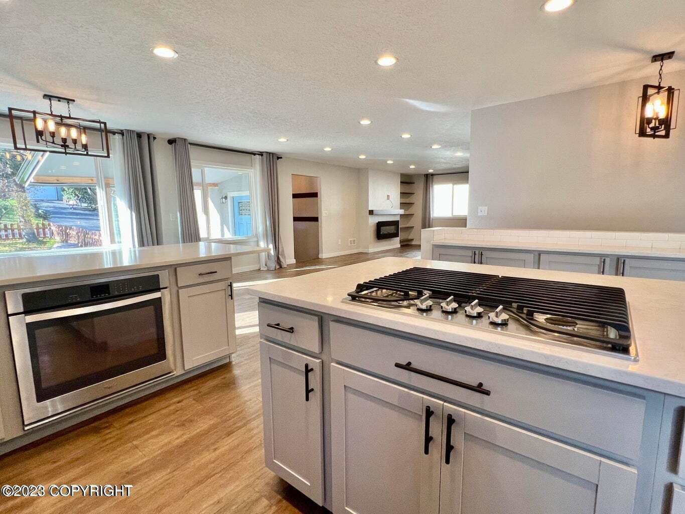 6841 Whitehall Street