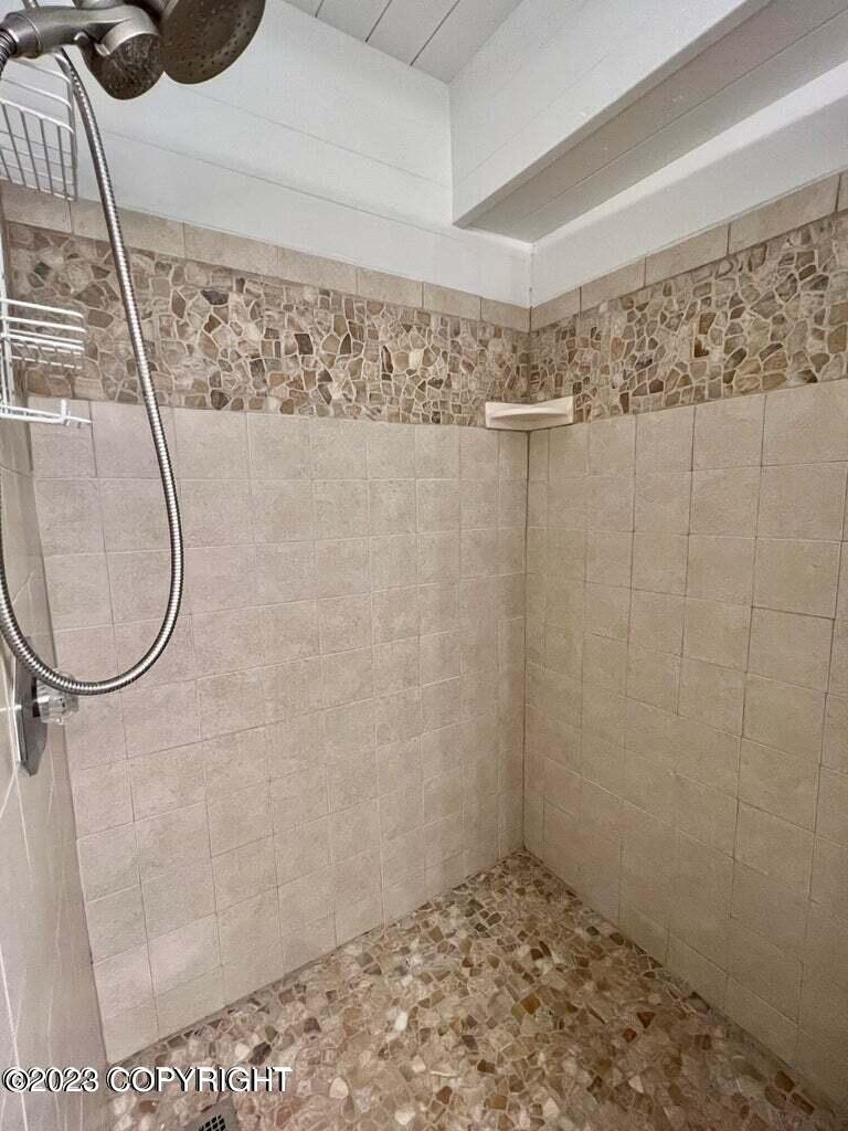 6841 Whitehall Street