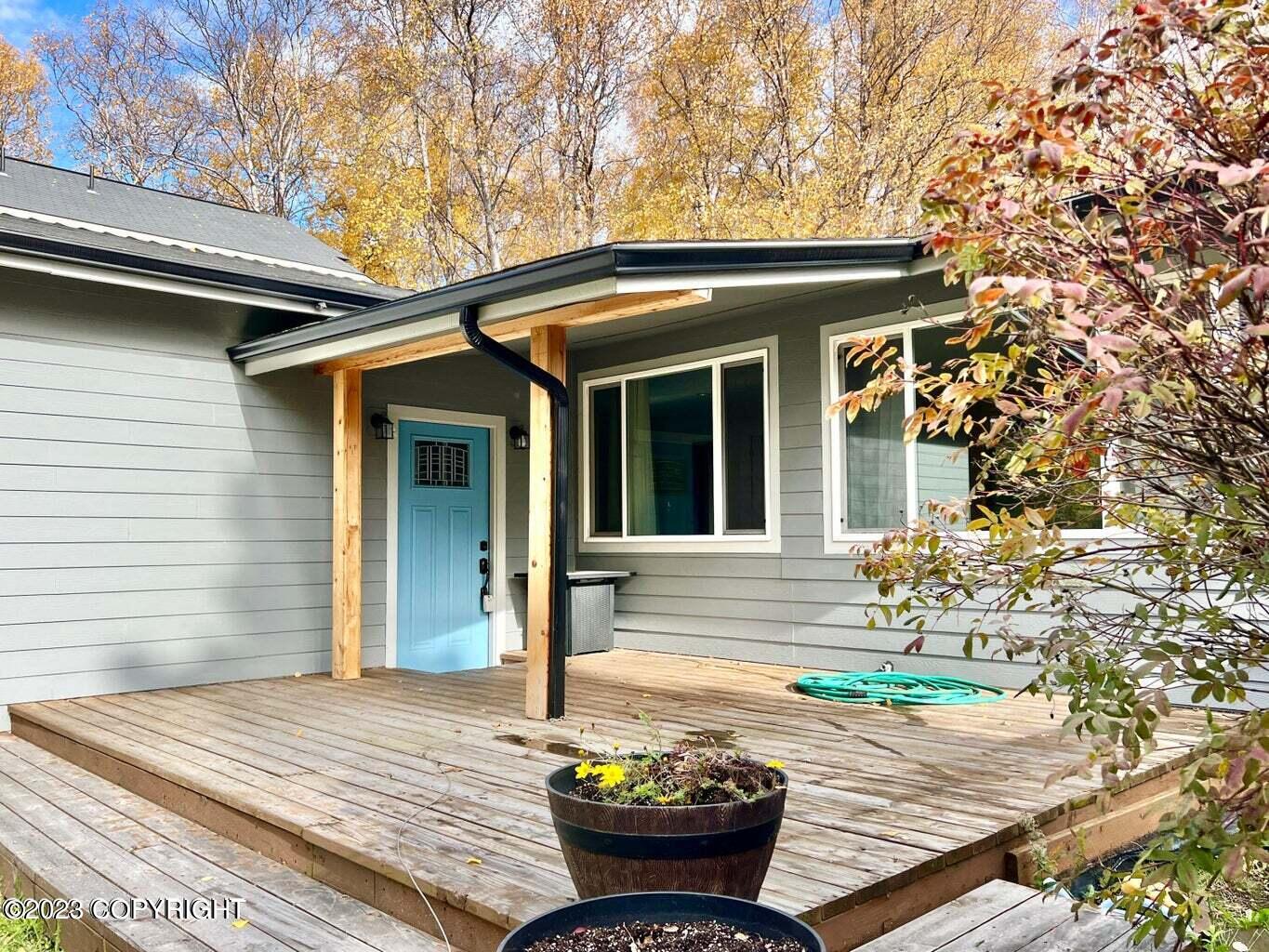 6841 Whitehall Street